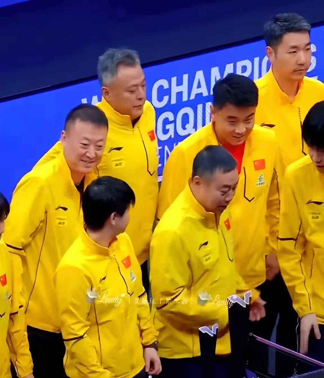 教练团队表现出色,为球队指明方向 教练团队表现出色,为球队指明方向